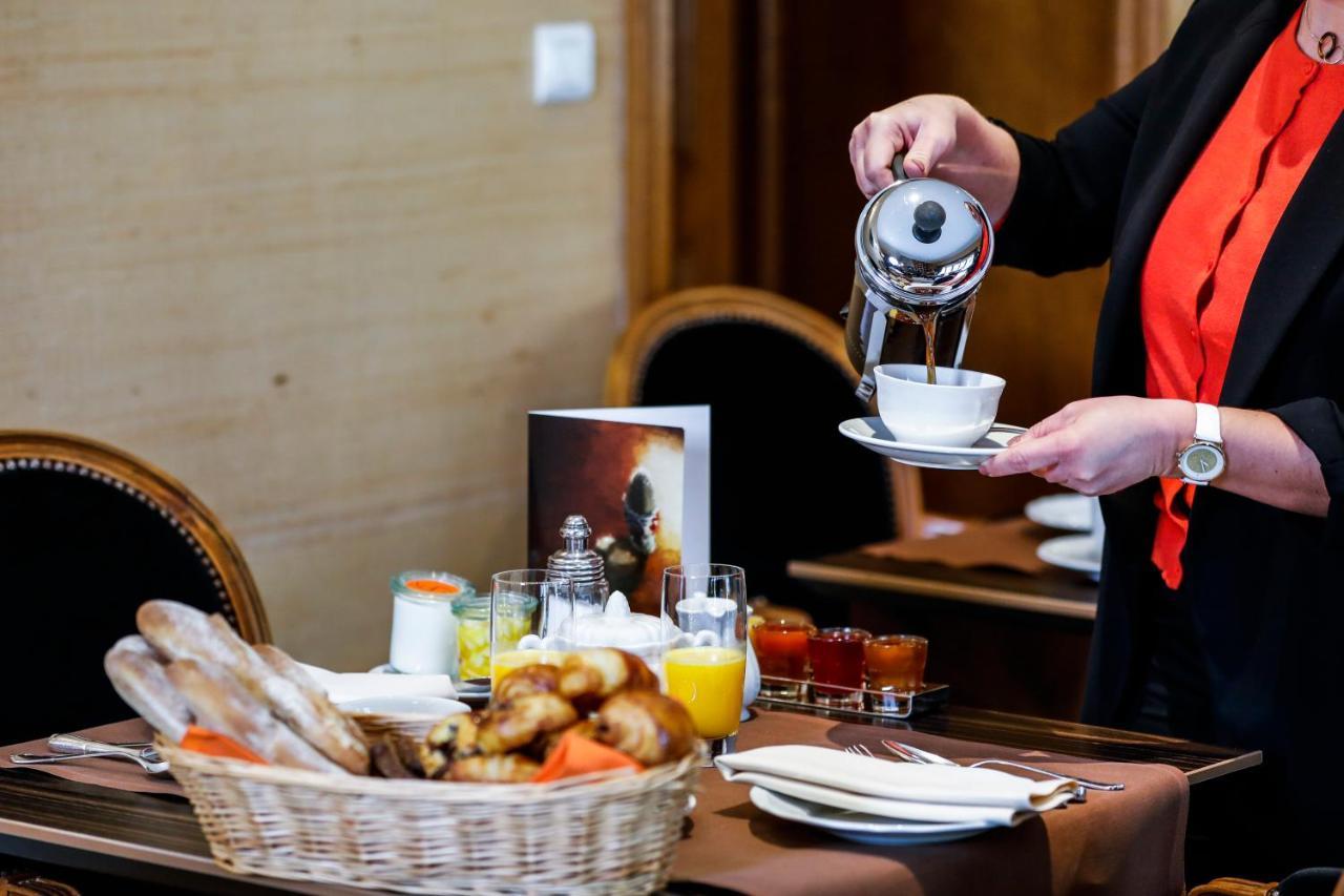 Auberge Saint Walfrid Hotel Restaurant & Spa Sarreguemines Exteriör bild