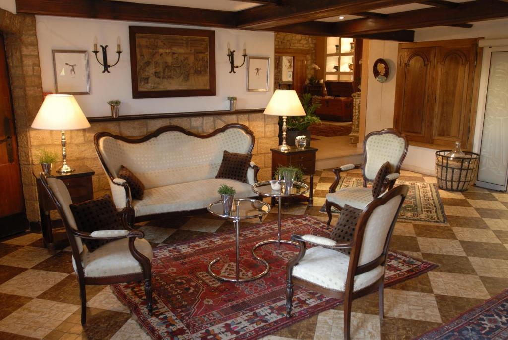 Auberge Saint Walfrid Hotel Restaurant & Spa Sarreguemines Exteriör bild